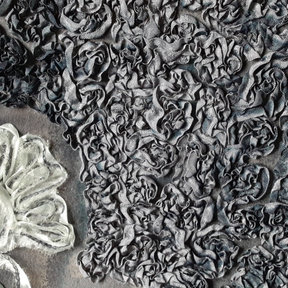 Mezon deep-scoop neck, 3/4 length sleeve knit top, popular item. Buy it now! - Picture 6 of 10